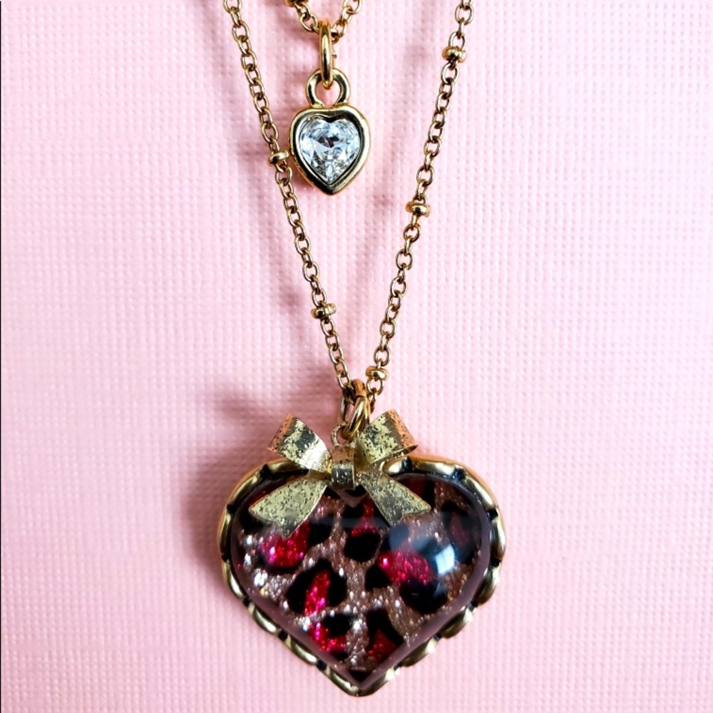 Heart necklace 💕